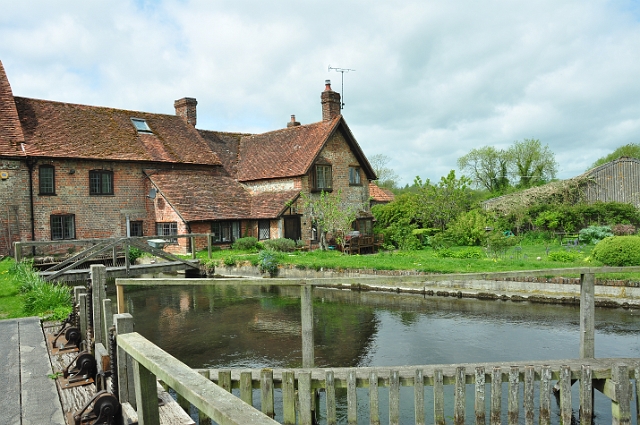 10 05 15_3844.JPG - ITCHEN STOKE MILL - RIVER ITCHEN, HAMPSHIRE - 10.5.15